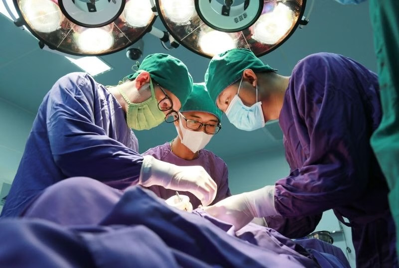 Một ca phẫu thuật chữa ẩn tinh hoàn