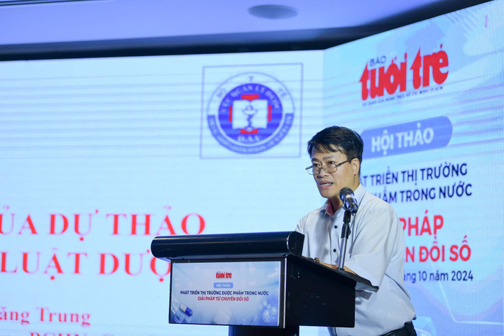 Ông Chu Đăng Trung, Trưởng phòng Pháp chế - hội nhập, Cục Quản lý dược (Bộ Y tế) phát biểu. Ông Chu Đăng Trung, Trưởng phòng Pháp chế - hội nhập, Cục Quản lý dược (Bộ Y tế) phát biểu.