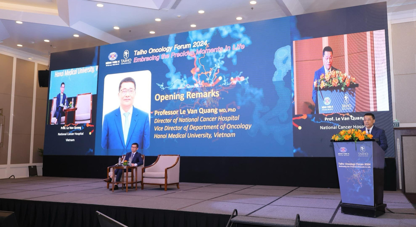 GS.TS Lê Văn Quảng phát biểu tại hội thảo quốc tế