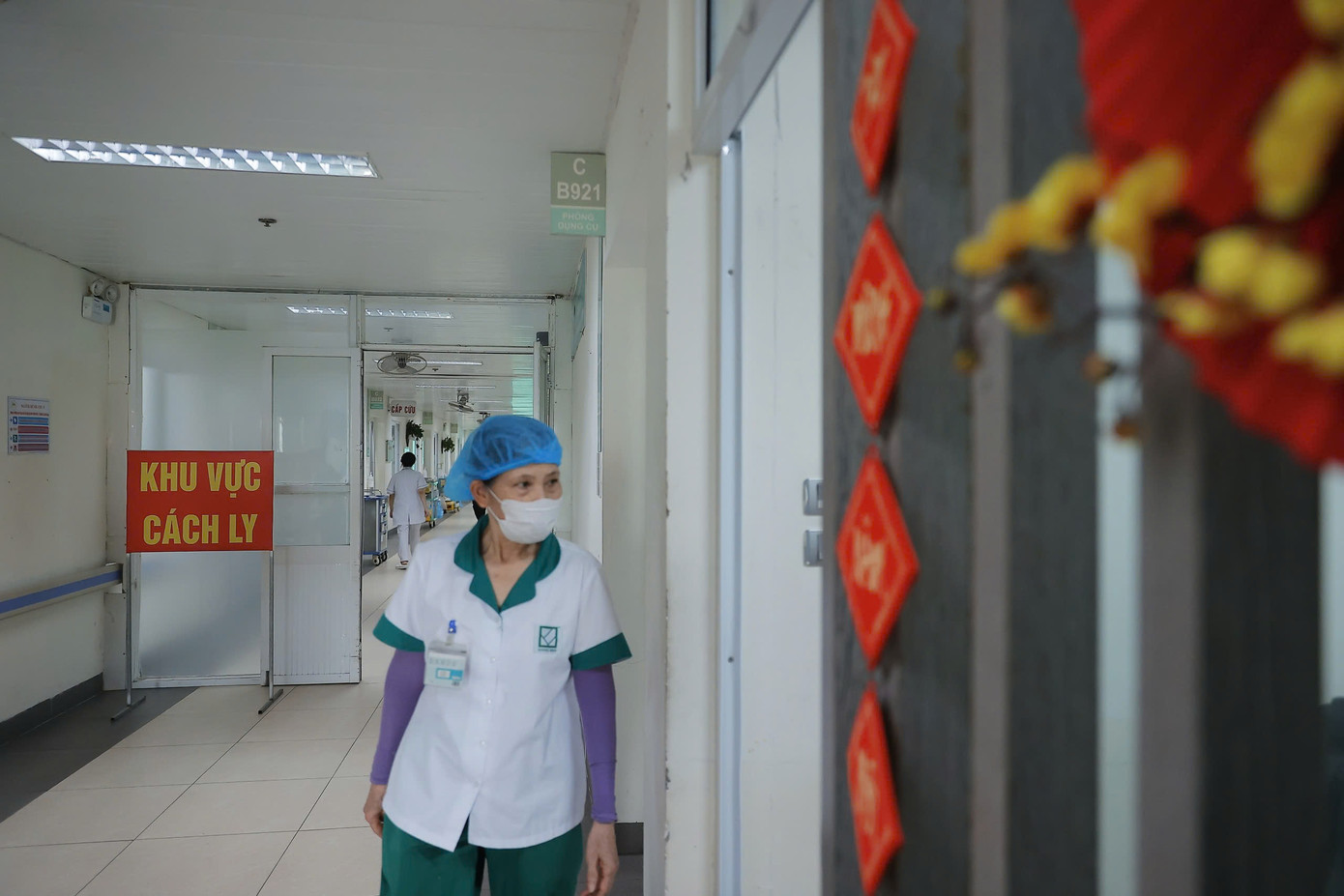 BV Thanh Nhàn thiết lập khu vực cách li cho từng bệnh truyền nhiễm. BV Thanh Nhàn thiết lập khu vực cách li cho từng bệnh truyền nhiễm.