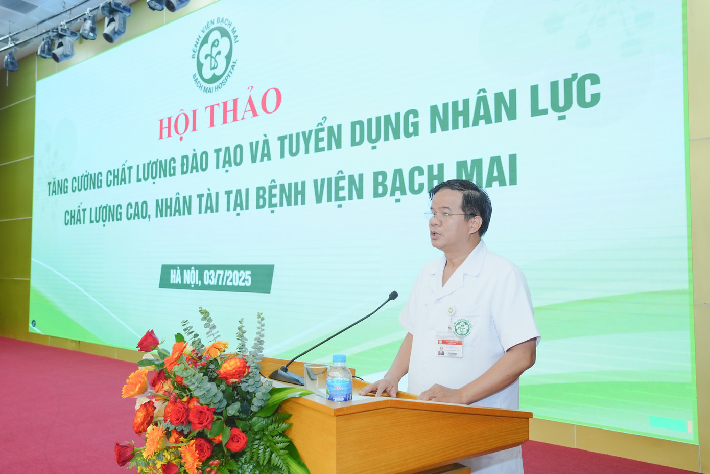 PGS.TS Đào Xuân Cơ, Giám đốc BV Bạch Mai nói về kế hoạch tuyển dụng nhân lực cho cơ sở 2. PGS.TS Đào Xuân Cơ, Giám đốc BV Bạch Mai nói về kế hoạch tuyển dụng nhân lực cho cơ sở 2.