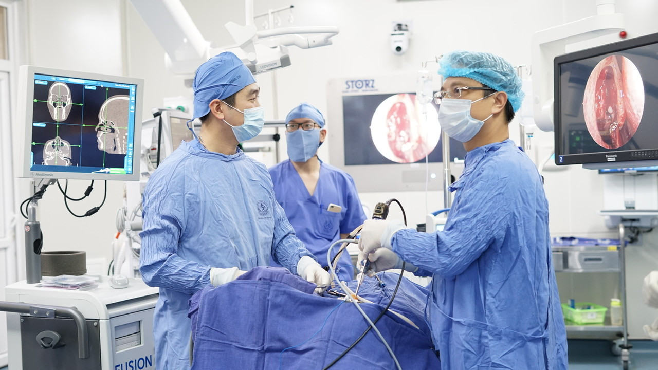 Phẫu thuật nội soi mũi xoang có sử dụng định vị tại BV Tai Mũi Họng Trung ương Phẫu thuật nội soi mũi xoang có sử dụng định vị tại BV Tai Mũi Họng Trung ương