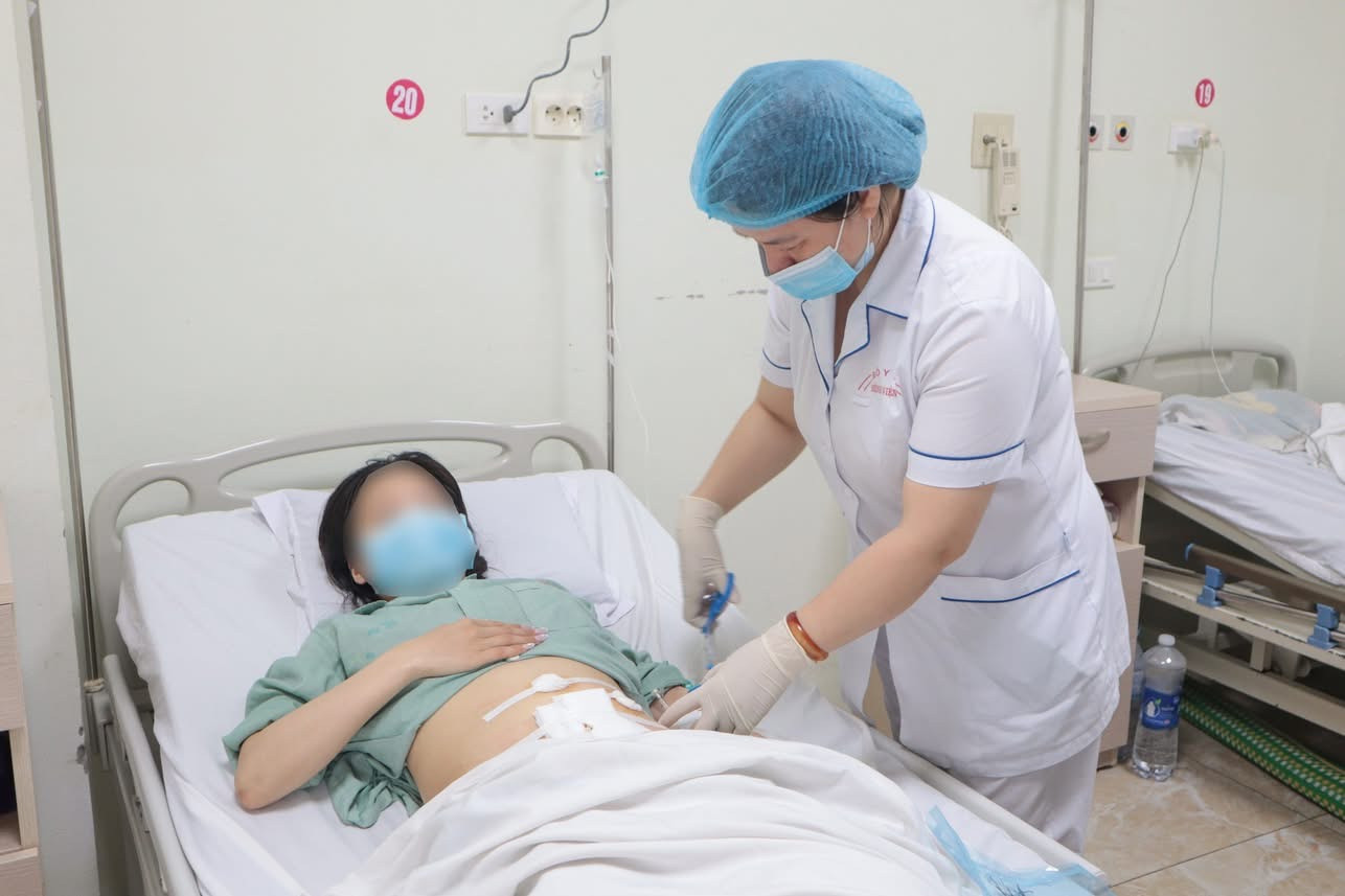 Nữ bệnh nhân suýt nguy hiểm tính mạng vì chủ quan. Nữ bệnh nhân suýt nguy hiểm tính mạng vì chủ quan.