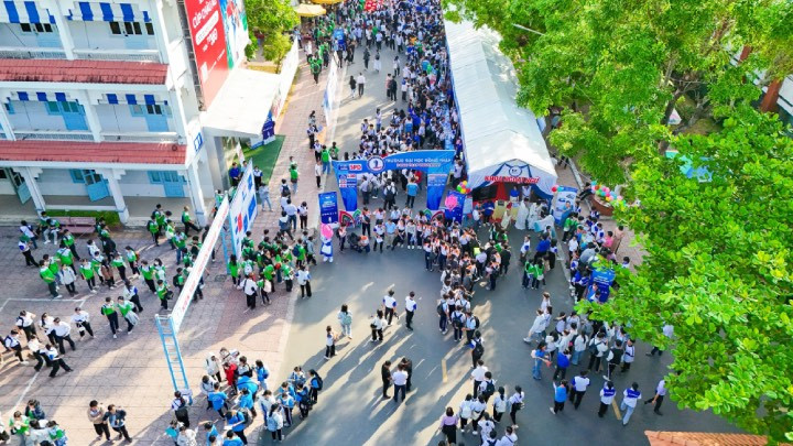 Sự kiện Ngày hội STEM tổ chức tại Trường ĐH Đồng Tháp vào ngày 6/4. Ảnh: Facebook Trường Đại học Đồng Tháp Sự kiện Ngày hội STEM tổ chức tại Trường ĐH Đồng Tháp vào ngày 6/4. Ảnh: Facebook Trường Đại học Đồng Tháp