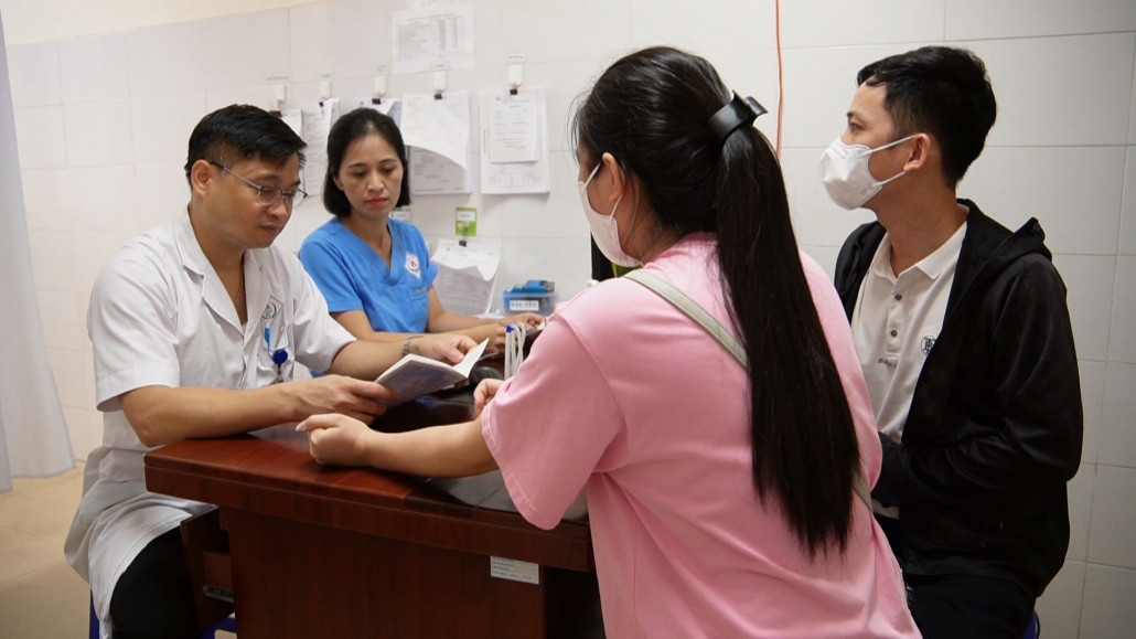 Khám sức khỏe tiền hôn nhân cung cấp các kiến thức về chăm sóc sức khỏe sinh sản