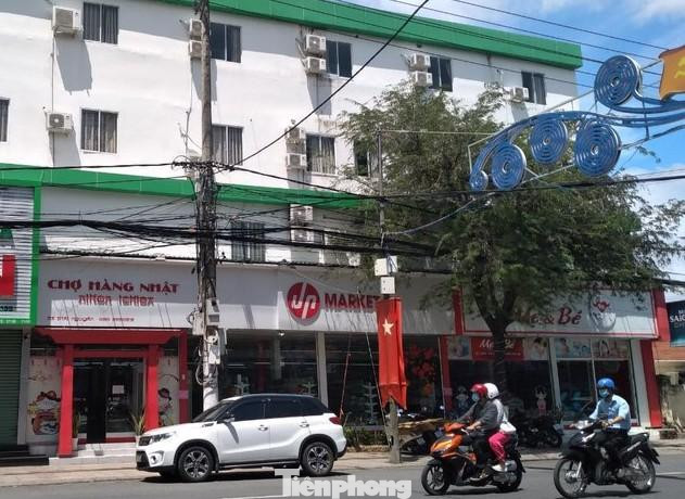 Khu "đất vàng" 23 Thái Nguyên, TP Nha Trang được cho thuê lại làm chợ hàng Nhật. Ảnh: Công Hoan.