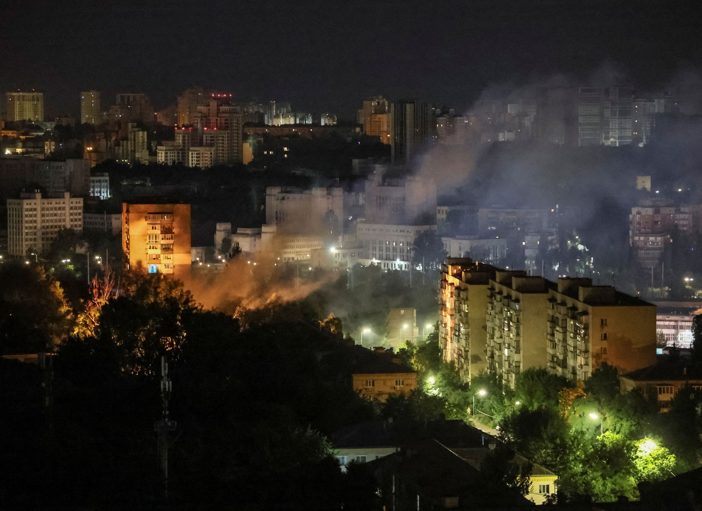 Kiev đêm 12 rạng sáng 13/7. Ảnh: Reuters