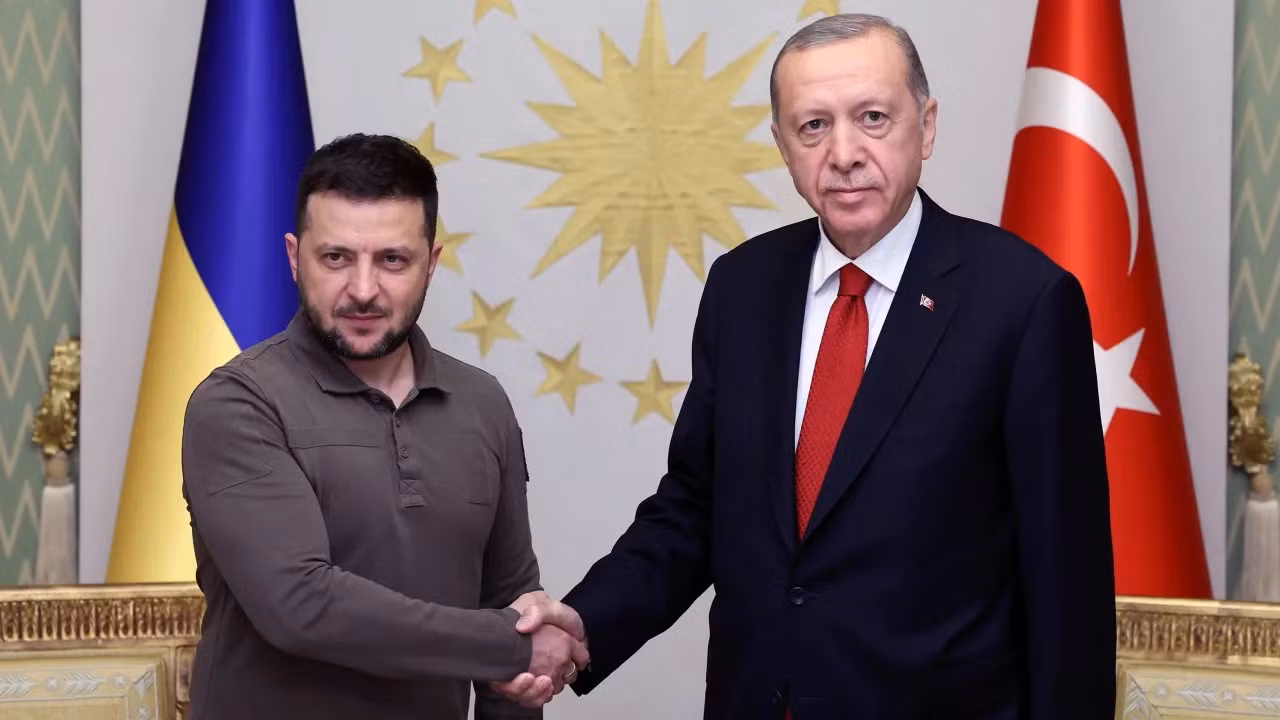 Lãnh đạo Ukraine - Thổ Nhĩ Kỳ gặp nhau ở Istanbul hôm 7/7. Ảnh: Reuters