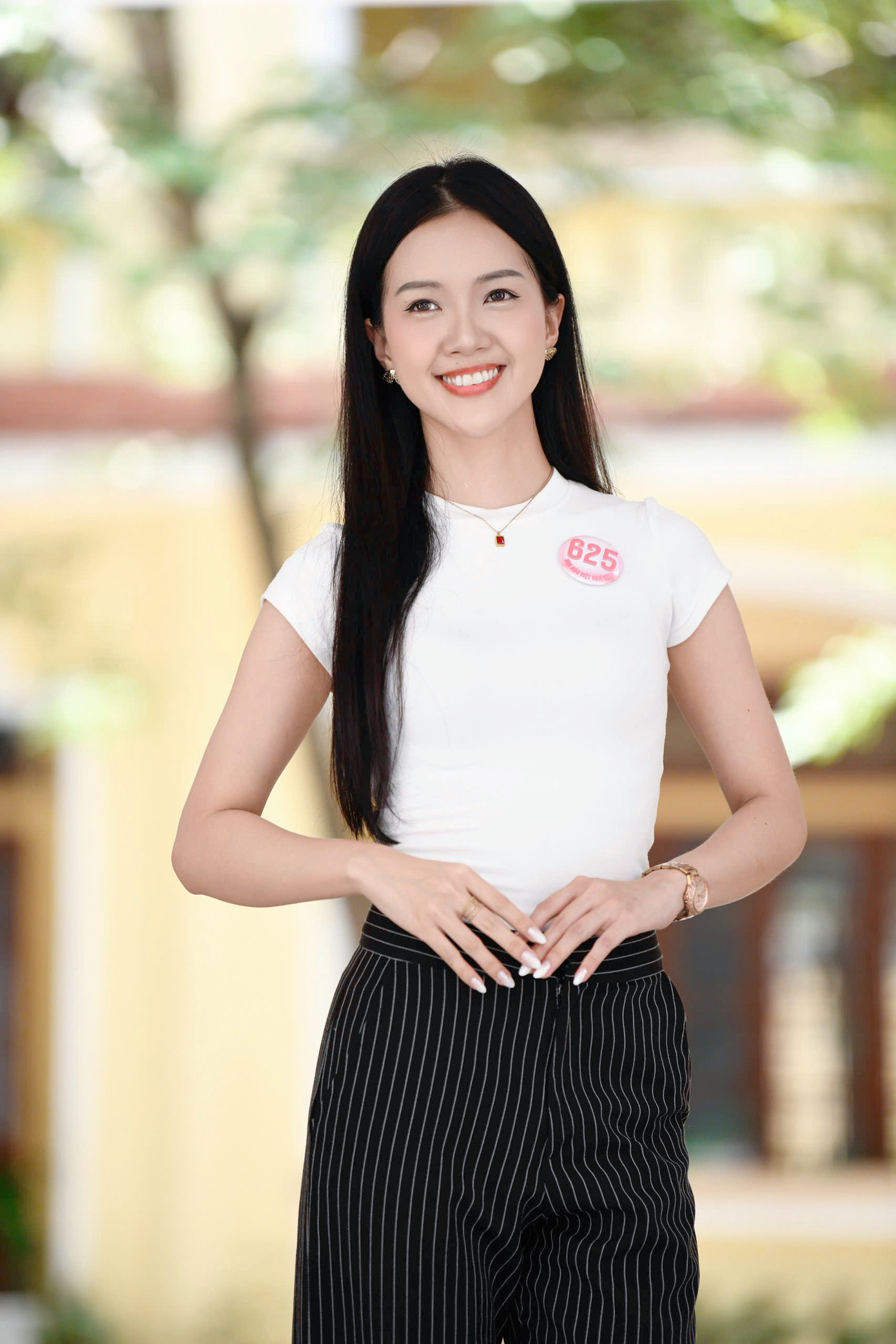 Họ cũng chú trọng vào chế độ ăn uống, ngủ nghỉ khoa học để có một làn da đẹp và thần thái rạng rỡ nhất.