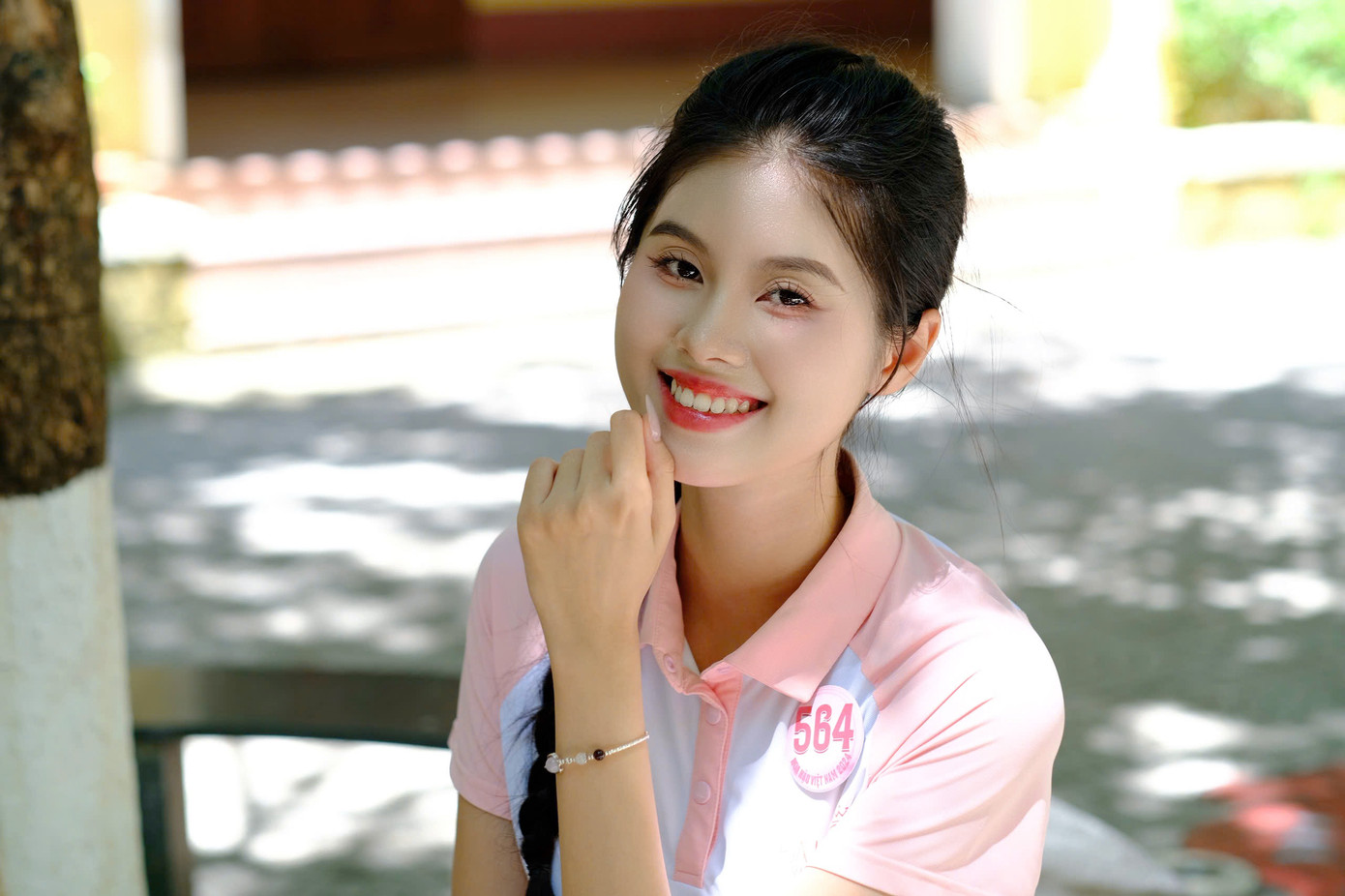 Thí sinh Võ Đoàn Bảo Hà tự tin rằng với quá trình tập luyện trong thời gian qua, cô và 25 thí sinh sẽ tỏa sáng trong đêm chung kết. Trong quãng thời gian trở về nhà, cô tập gym để cải thiện hình thể, đọc thêm sách báo để trau dồi kiến thức. "Hy vọng với sự chuẩn bị kỹ càng này, nếu may mắn được vào top 5, tôi có thể hoàn thành tốt phần thi ứng xử", cô nói.