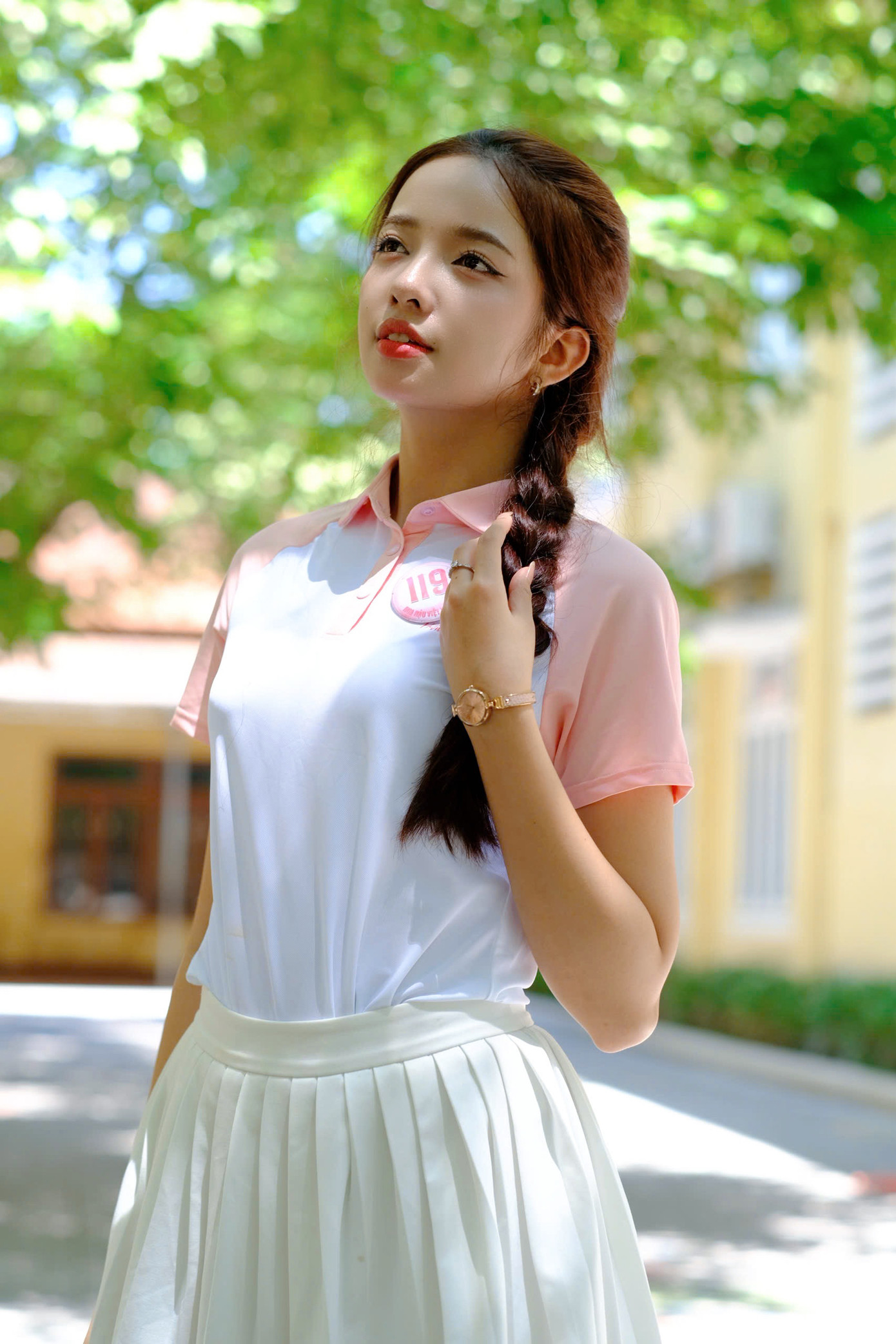 Thí sinh Võ Thị Thanh Bình chia sẻ sau quãng thời gian tạm nghỉ, các thí sinh vẫn nhớ bài, tuyến đi cho các tiết mục đồng diễn trong đêm chung kết. Gia đình Thanh Bình ở Quảng Trị, di chuyển vào Huế chỉ mất hơn một tiếng nên cô cảm thấy may mắn khi có nhiều người nhà tới cổ vũ trong đêm chung kết.