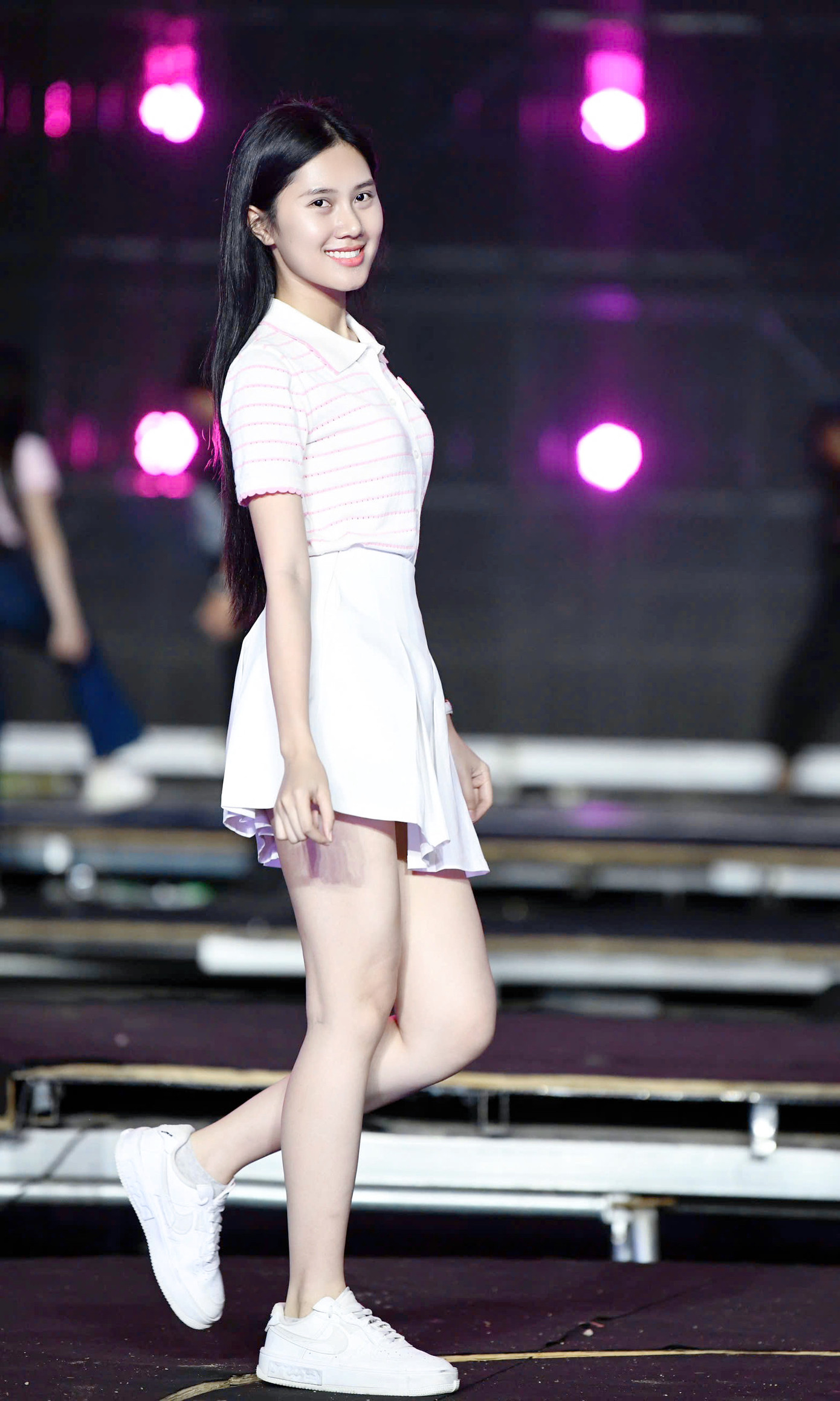 Khang Lê tin tưởng với sự chủ động, sáng tạo và bản lĩnh đã được rèn luyện suốt nhiều tháng qua, 25 thí sinh sẽ mang tới những màn trình diễn mãn nhãn trong đêm chung kết ngày 27/6.