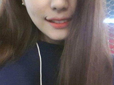 Hình ảnh cô gái trên cộng đồng mạng được cho là đã nhờ cậy đến dao kéo để chỉnh sửa khóe miệng. Nụ cười của cô gái này trông đáng yêu, xinh xắn nhưng thiếu tự nhiên