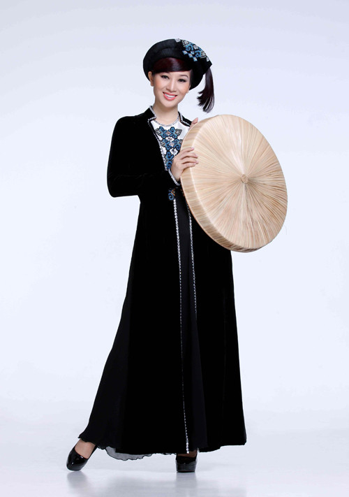 Nhan sắc đại diện cho các quý bà Việt Nam cũng sẽ mang đến cuộc thi một điệu múa Bắc bộ mà cô đã dành nhiều thời gian để tập luyện