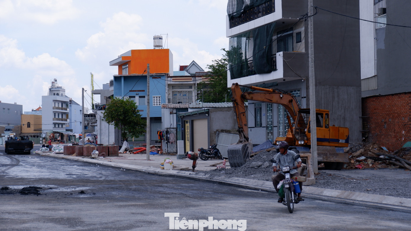 "Hiện nay nhà thầu đang đẩy nhanh tiến độ thi công để hoàn thành các phần việc còn lại"- đại diện Ban Giao thông TPHCM cho hay.