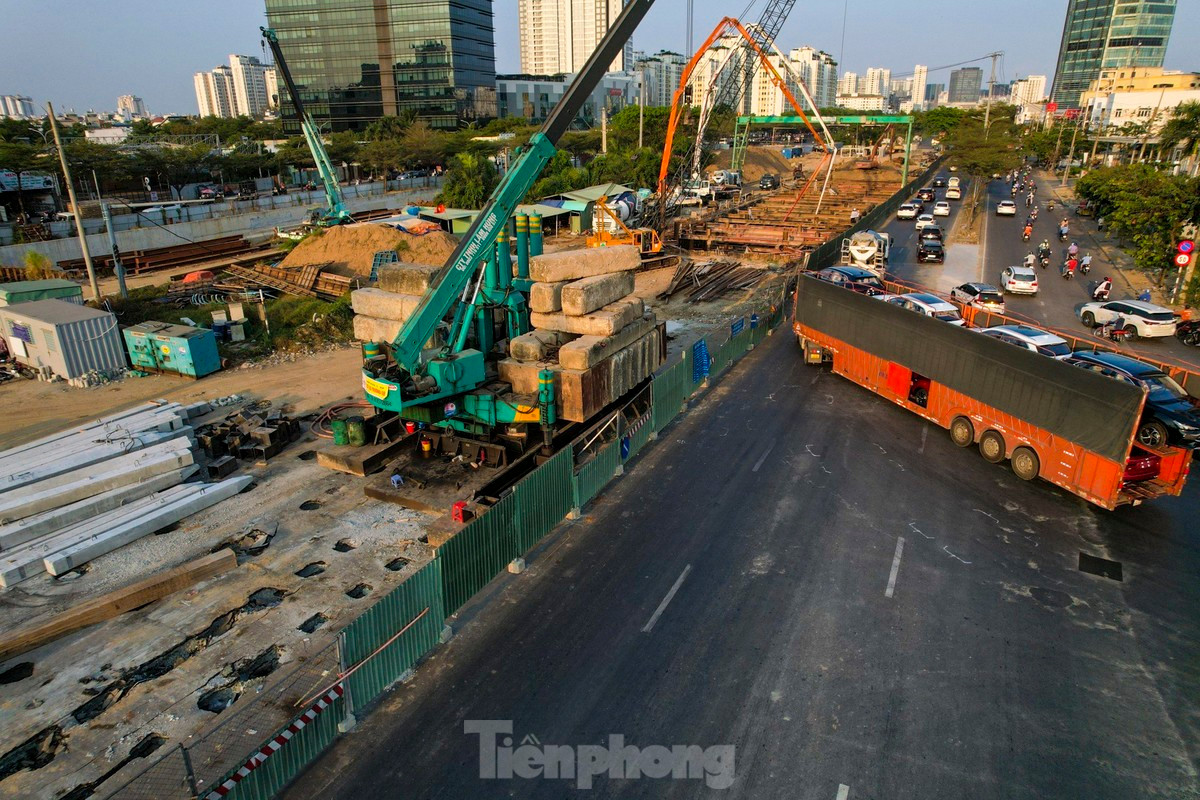 Công trường thi công dự án hầm chui Nguyễn Văn Linh - Nguyễn Hữu Thọ, quận 7. Ảnh: Duy Anh Công trường thi công dự án hầm chui Nguyễn Văn Linh - Nguyễn Hữu Thọ, quận 7. Ảnh: Duy Anh