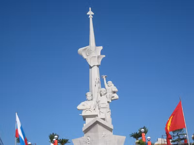 Tượng đài Cam Ranh mới khánh thành