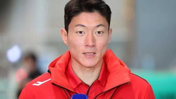 Hwang Ui Jo đã đệ đơn kiện kẻ tung video sex của anh lên mạng xã hội. Hwang Ui Jo đã đệ đơn kiện kẻ tung video sex của anh lên mạng xã hội.