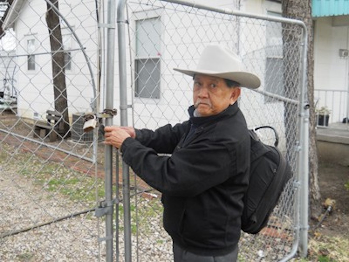 Nghệ sĩ Mạc Can trong những ngày sống trên đất Mỹ.