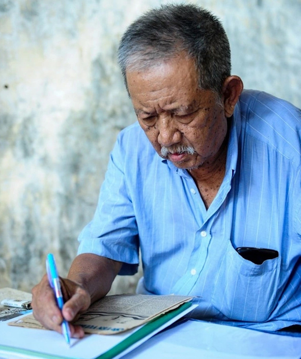 Mạc Can trở thành "Nhà văn trẻ" ở tuổi U60.