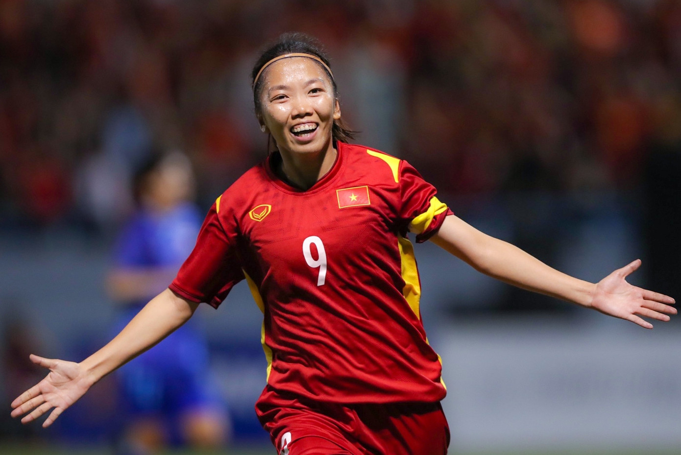 Cầu thủ Huỳnh Như có tên trong danh sách Gương mặt thể thao của năm. Cầu thủ Huỳnh Như có tên trong danh sách Gương mặt thể thao của năm.