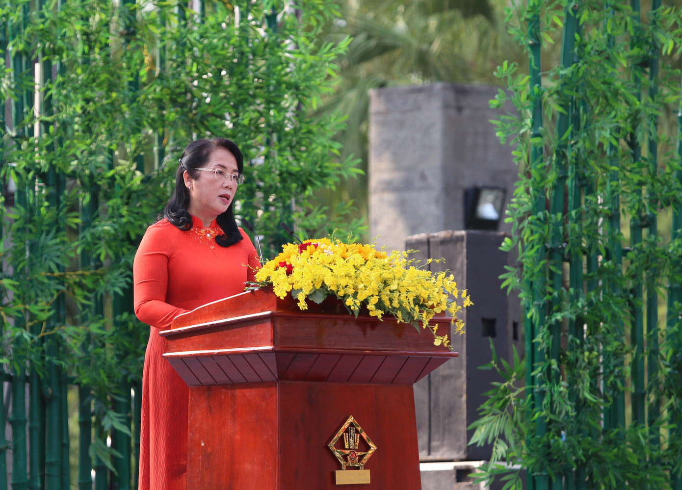 Bà Trần Kim Yến phát biểu tại Lễ dâng hương. Bà Trần Kim Yến phát biểu tại Lễ dâng hương.