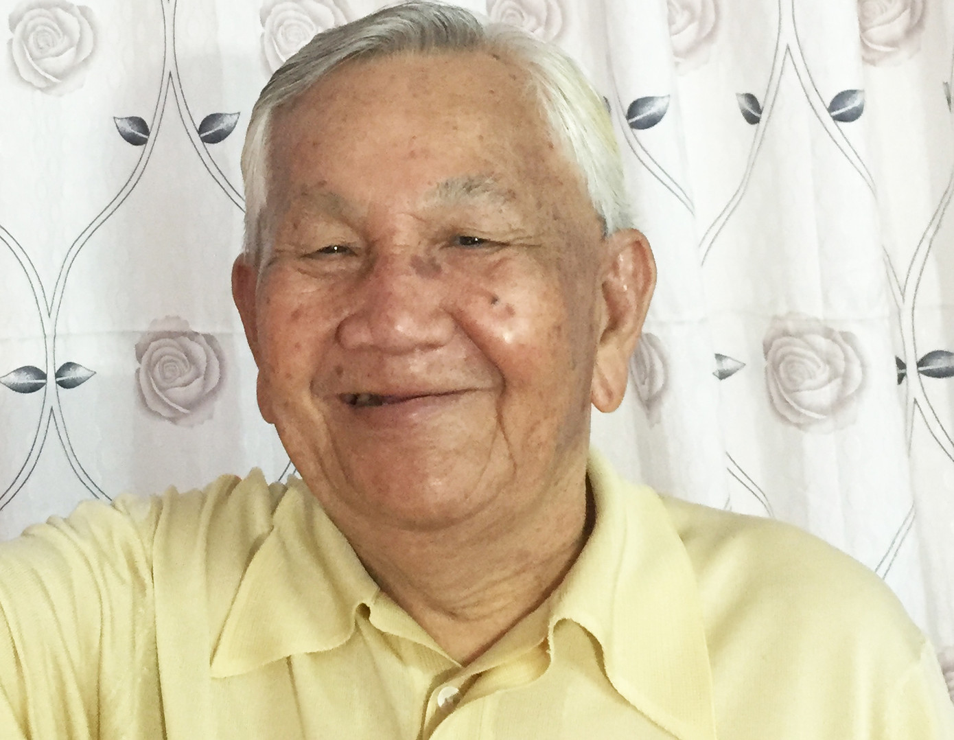 Nghệ sĩ Văn Hường.