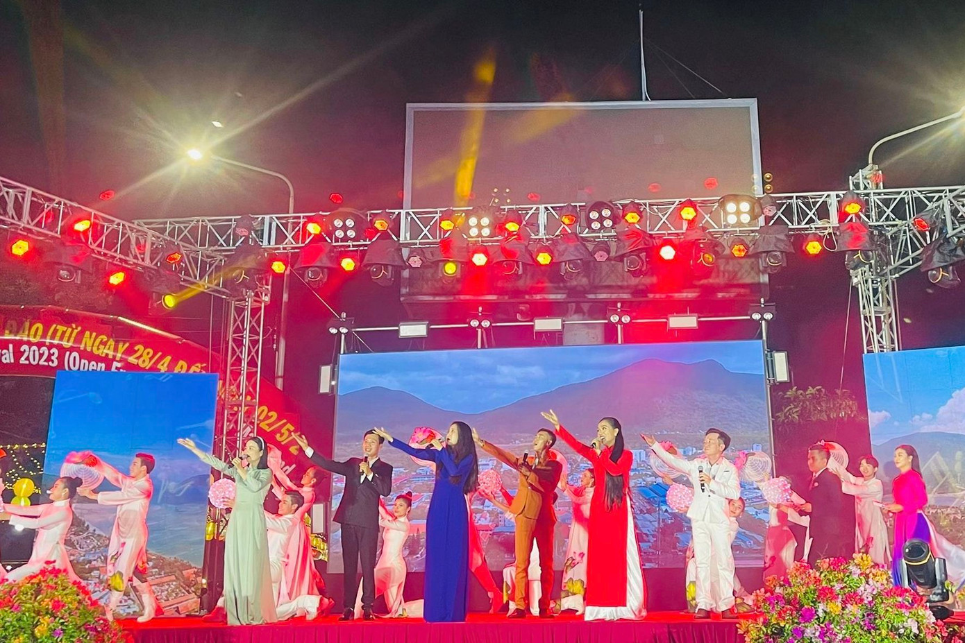 Chương trình nghệ thuật đặc biệt chào mừng Lễ hội Côn Đảo năm 2023 (Ảnh CTV) Chương trình nghệ thuật đặc biệt chào mừng Lễ hội Côn Đảo năm 2023 (Ảnh CTV)