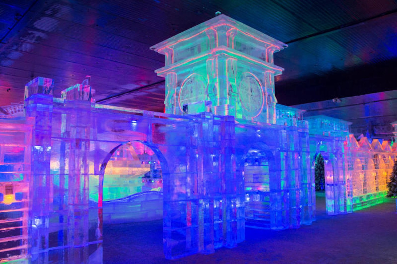 Băng đăng tại Khu du lịch Đầm Sen Băng đăng tại Khu du lịch Đầm Sen