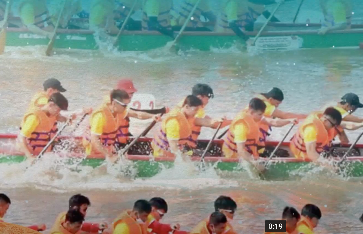 Đua thuyền trên sông Sài Gòn (BTC) Đua thuyền trên sông Sài Gòn (BTC)