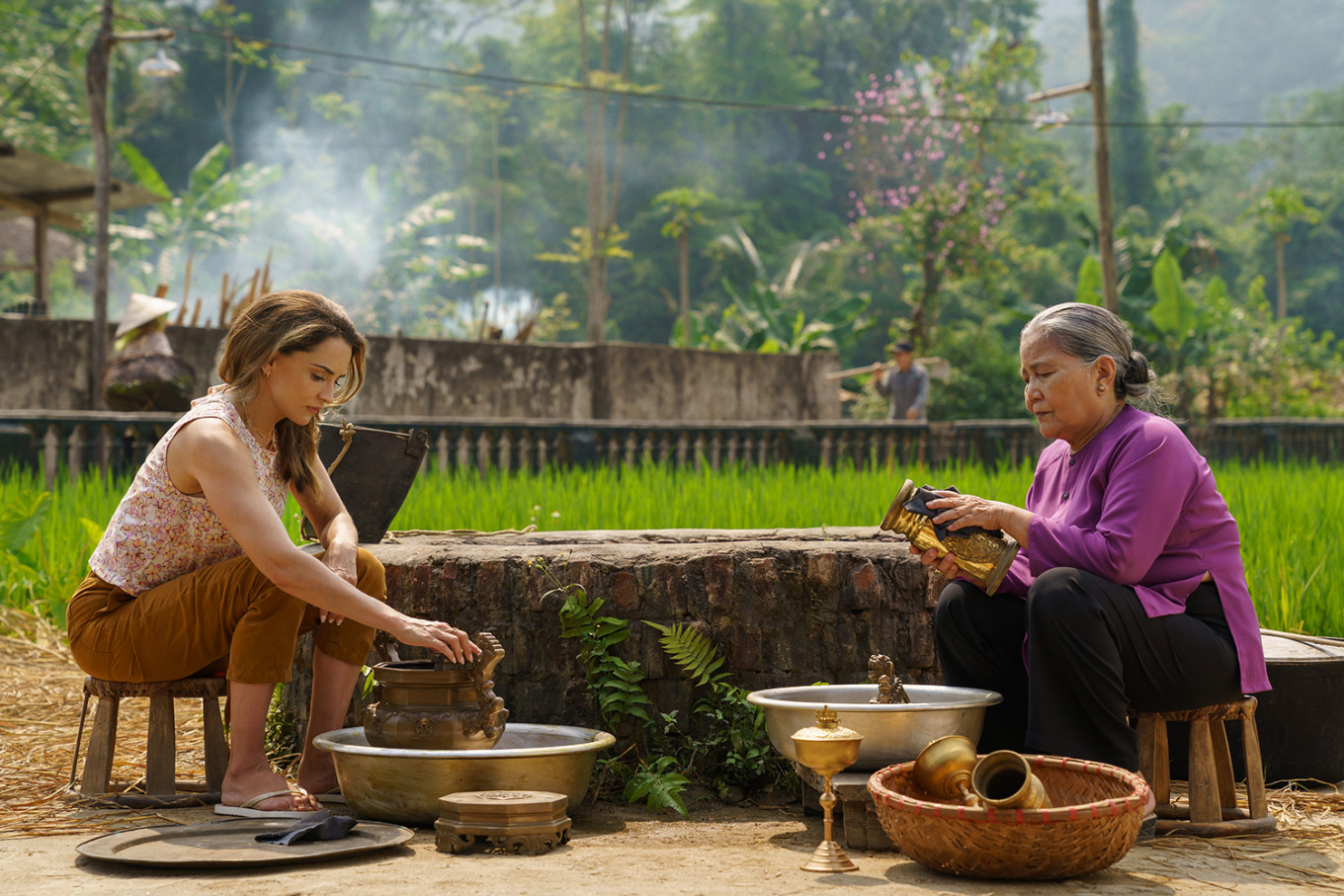 Văn hóa Việt Nam cũng được truyền tải trong bộ phim.