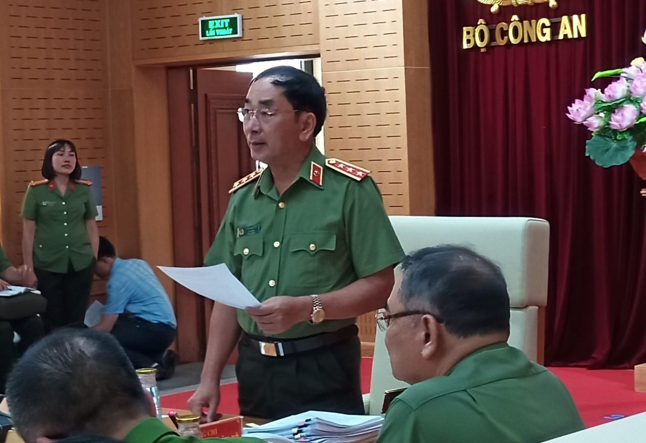 Thứ trưởng Bộ Công an Trần Quốc Tỏ tại cuộc họp báo. Ảnh: M.Đ