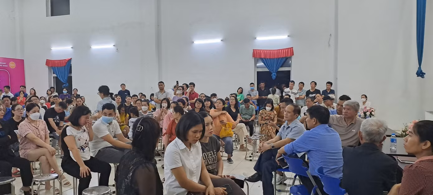 Cư dân liên tục đối thoại yêu cầu đòi quyền lợi