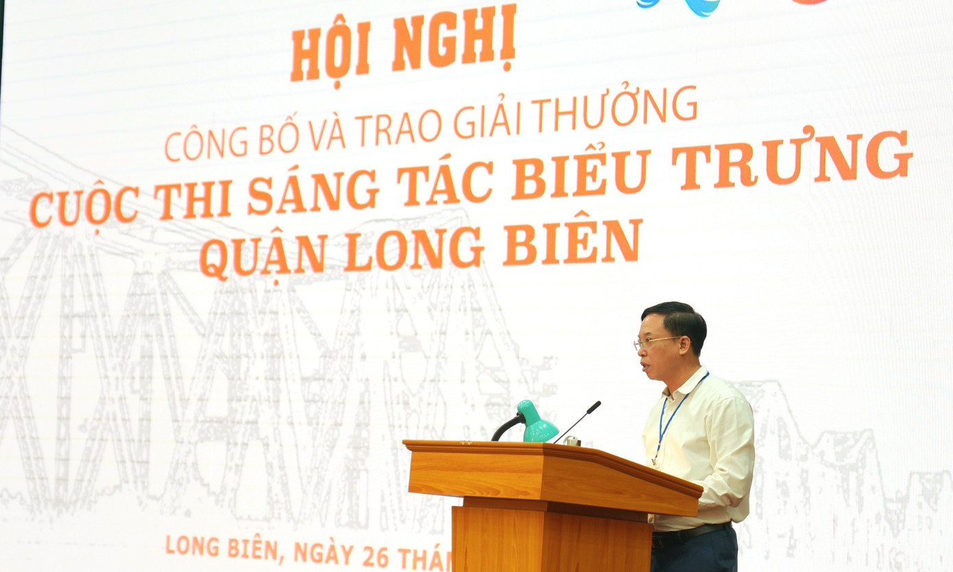 Ông Nguyễn Mạnh Hà, Chủ tịch UBND quận Long Biên phát biểu tại Hội nghị - Ảnh: Hoàng Mạnh Thắng Ông Nguyễn Mạnh Hà, Chủ tịch UBND quận Long Biên phát biểu tại Hội nghị - Ảnh: Hoàng Mạnh Thắng