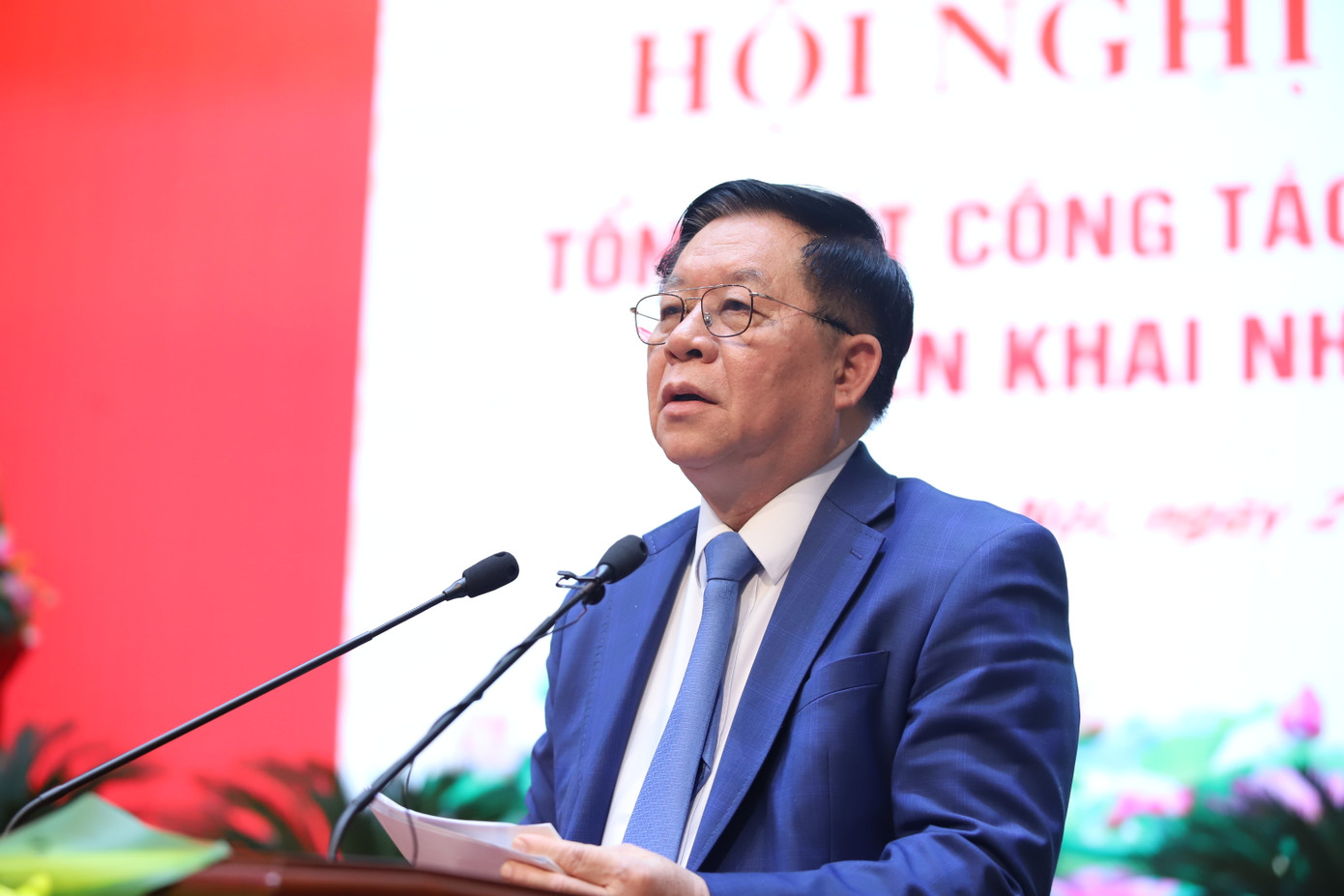 Bí thư Trung ương Đảng, Trưởng ban Tuyên giáo Trung ương Nguyễn Trọng Nghĩa Bí thư Trung ương Đảng, Trưởng ban Tuyên giáo Trung ương Nguyễn Trọng Nghĩa