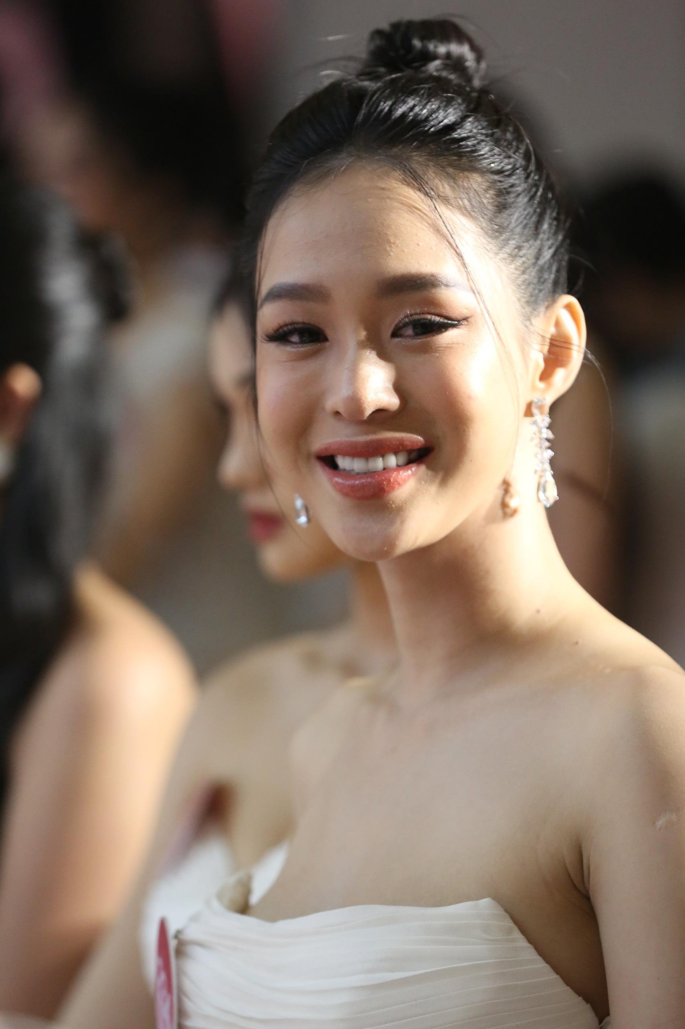 Có thể thấy sau quá trình tham dự cuộc thi, các thí sinh đều có sự thay đổi ấn tượng về nhan sắc cũng như thần thái trước ống kính. Họ đã được học qua các lớp đào tạo về kỹ năng trình diễn, ứng xử trước đám đông. Có thể thấy sau quá trình tham dự cuộc thi, các thí sinh đều có sự thay đổi ấn tượng về nhan sắc cũng như thần thái trước ống kính. Họ đã được học qua các lớp đào tạo về kỹ năng trình diễn, ứng xử trước đám đông.