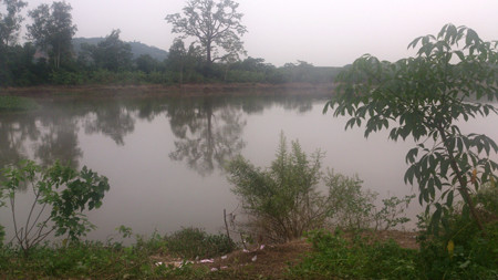 Khúc sông Đáy chảy qua thôn Kim Quan, nơi phát hiện xác nạn nhân