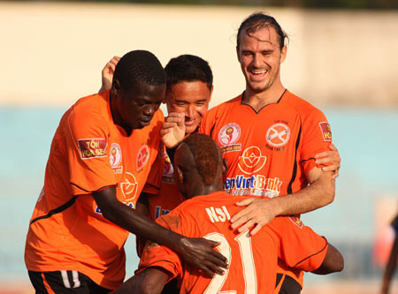 Đội bóng TPHCM phải sử dụng lại tên cũ Sài Gòn XT