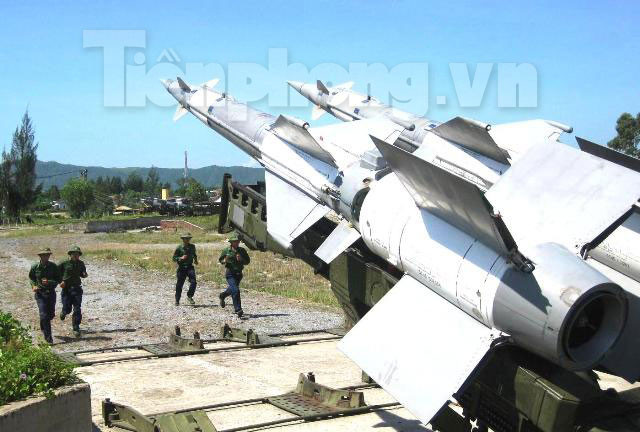 Báo động, sẵn sàng chiến đấu. Báo động, sẵn sàng chiến đấu