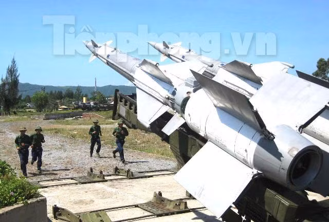 Báo động, sẵn sàng chiến đấu