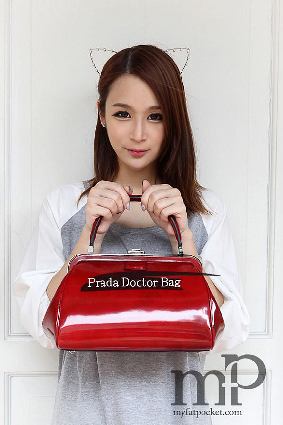 Miyake làm người đại diện cho nhãn thời trang lớn