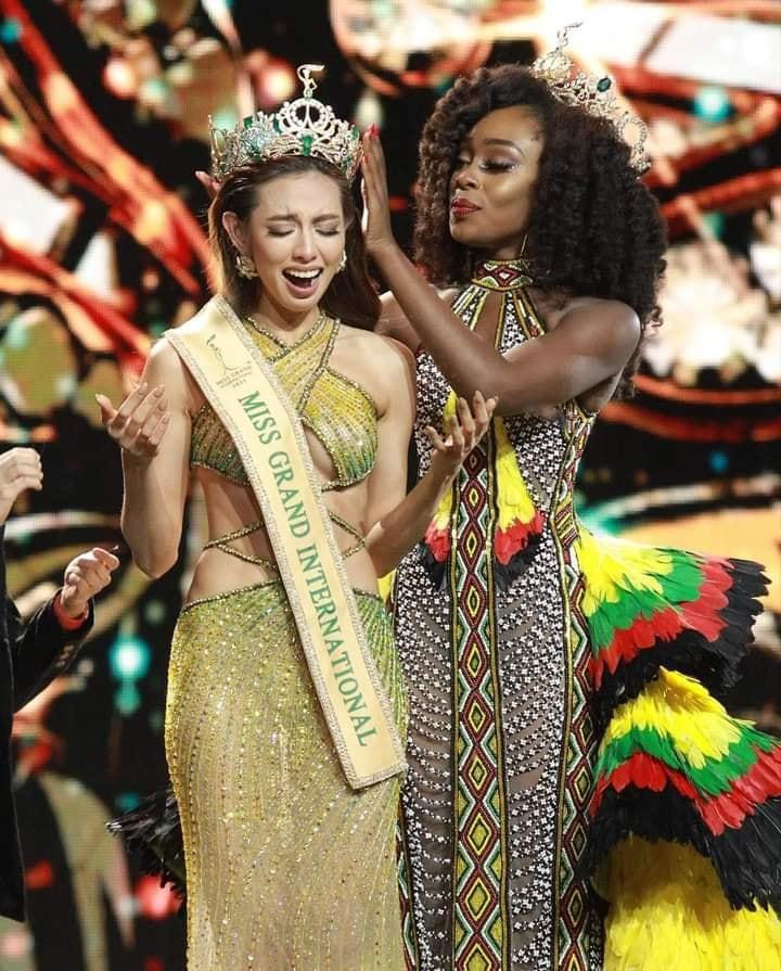 Khoảnh khắc đăng quang của Thùy Tiên tạo ra nhiều cảm hứng cho cộng đồng. Khoảnh khắc đăng quang của Thùy Tiên tạo ra nhiều cảm hứng cho cộng đồng.