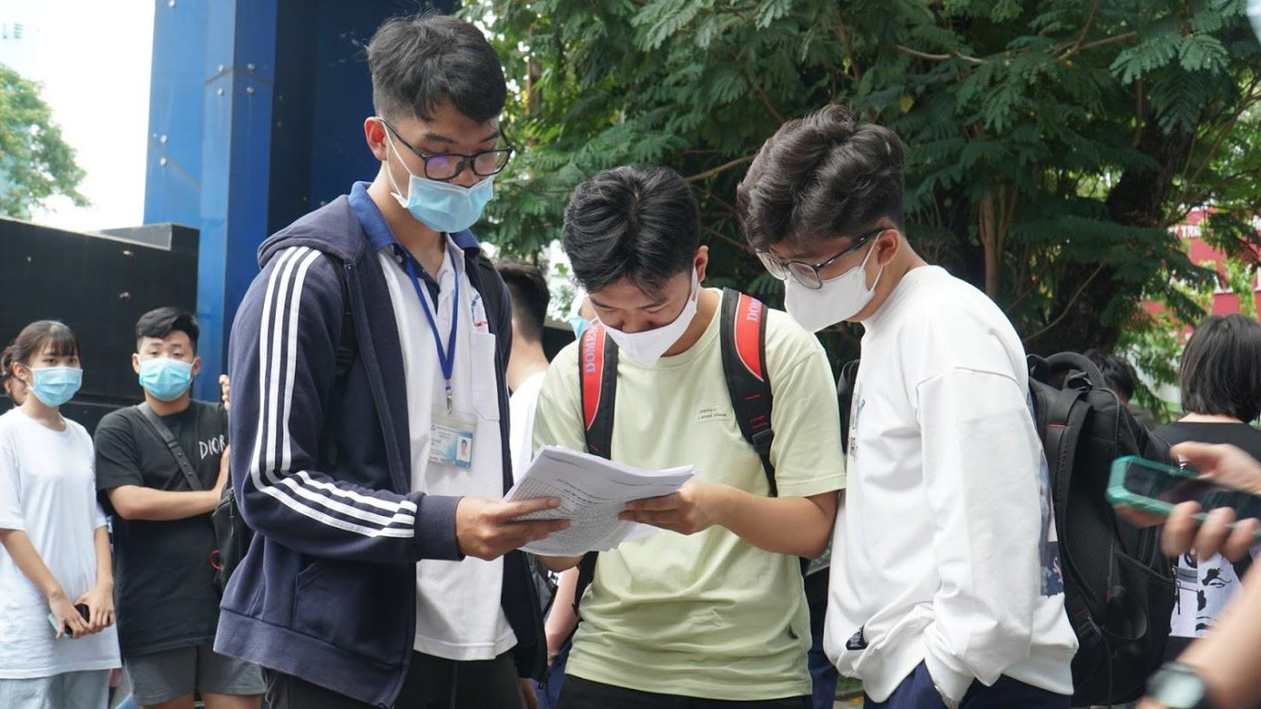 Thí sinh tham dự kỳ thi ĐGNL đợt 1 năm 2021 tại TP. HCM. Ảnh: VNUHCM