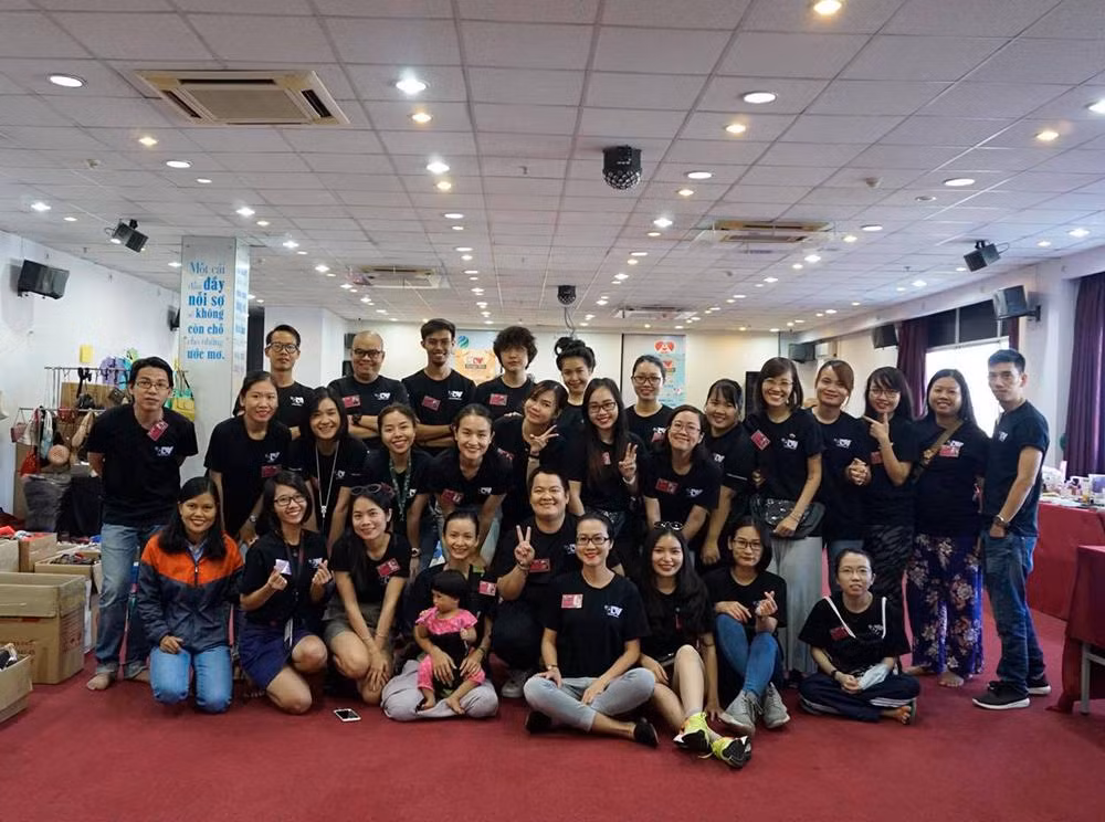 YDV, một nhóm hoạt động sôi nổi tại TP. HCM nhằm chăm sóc, cứu chữa động vật và nhiều hoạt động nhằm nâng cao nhận thức cho cộng đồng về động vật.