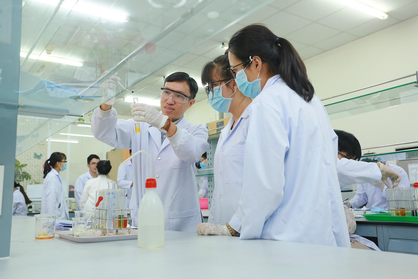 Nghiên cứu, hợp tác, chuyển giao khoa học công nghệ của các trường ĐH là hướng đi hiệu quả.