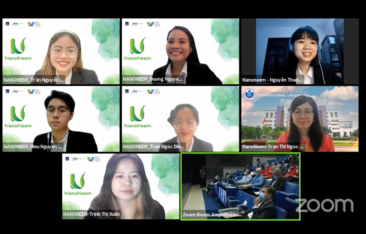 Phần trình bày trực tuyến về dự án của nhóm tại cuộc thi SBC.