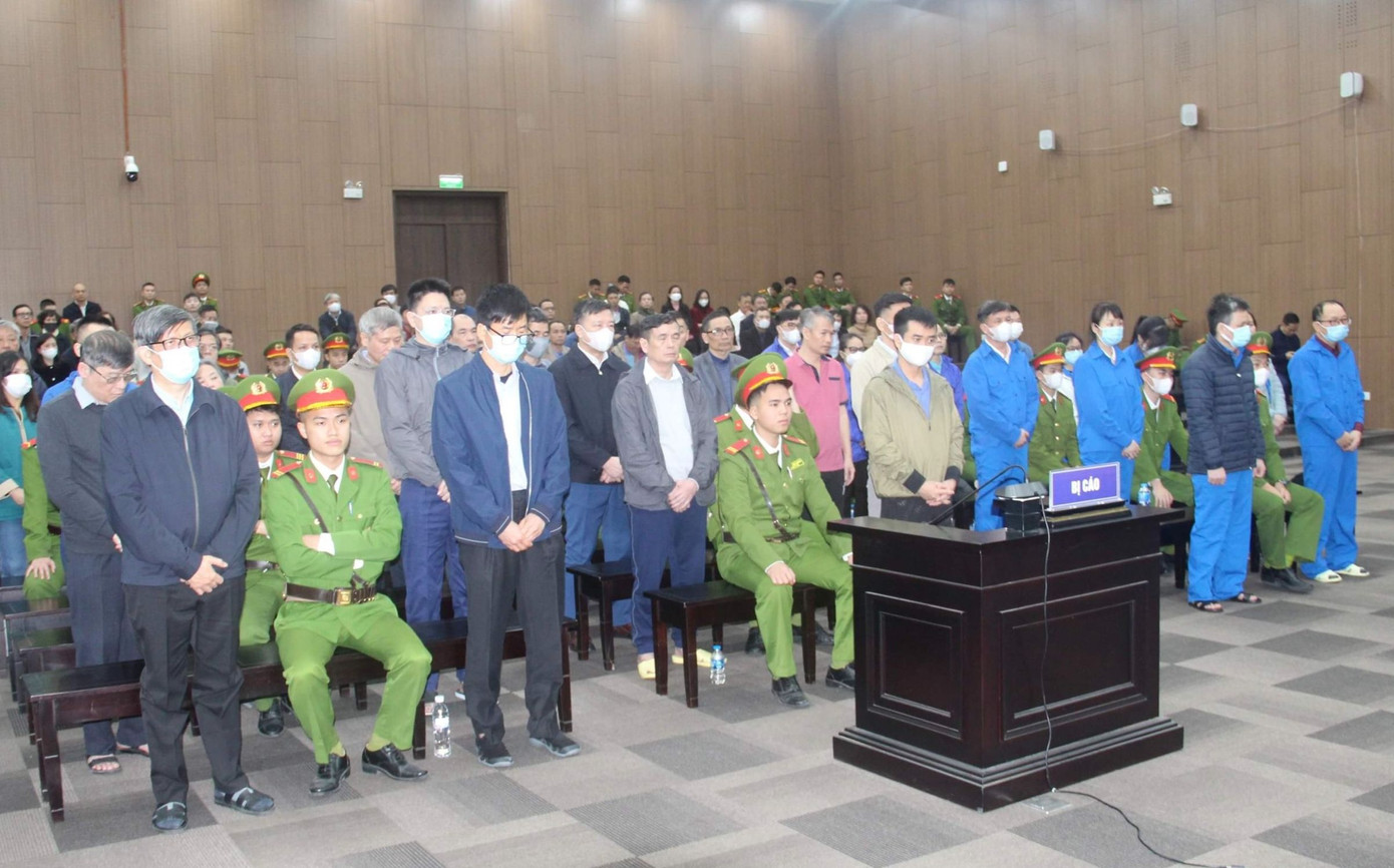 Các bị cáo tại tòa.