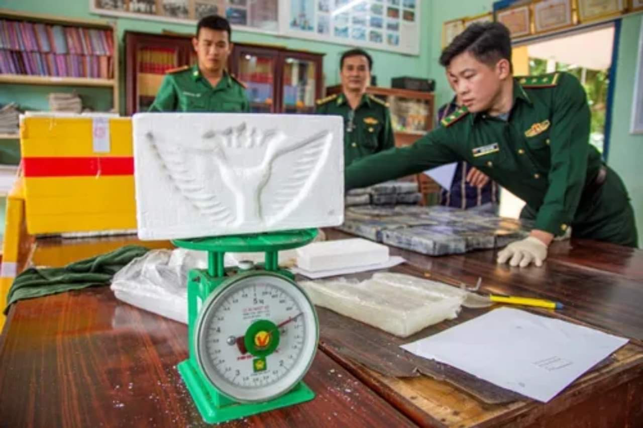 Số ma tuý được nhận định có nguồn gốc từ Nam Mỹ. Số ma tuý được nhận định có nguồn gốc từ Nam Mỹ.