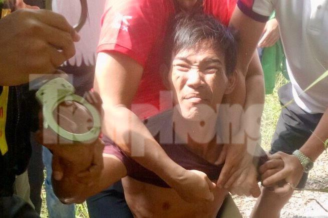 Để truy bắt đối tượng, có hàng trăm cảnh sát được huy động để rà soát cánh đồng rậm rạp ở huyện Bến Lức (Long An).