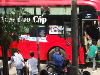 Dư luận đề nghị Công an TP. Hà Nội mạnh tay trấn át nạn xe dù, đảm bảo cho người dân được đi lại an toàn